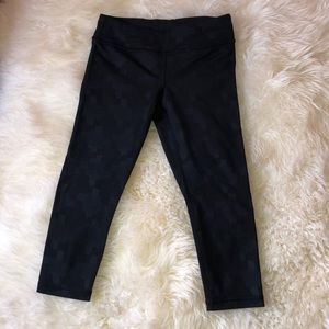 Ivivva black Capris